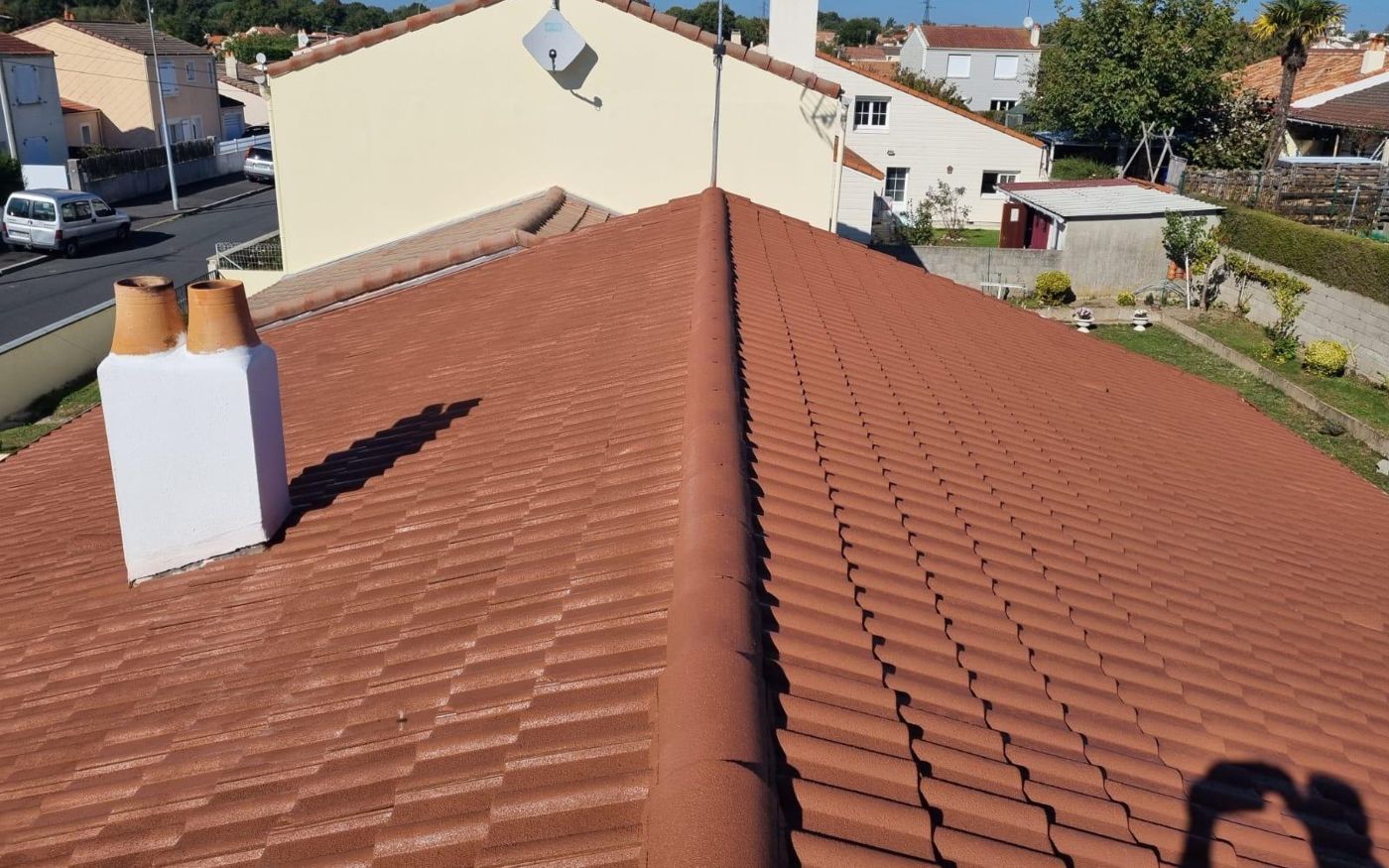 Toiture avant réparation à Curzon